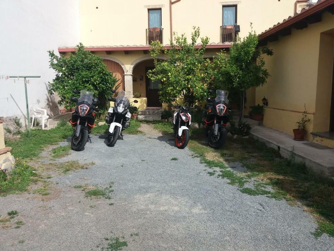 B&B Gli Archi Sinnai Exterior photo